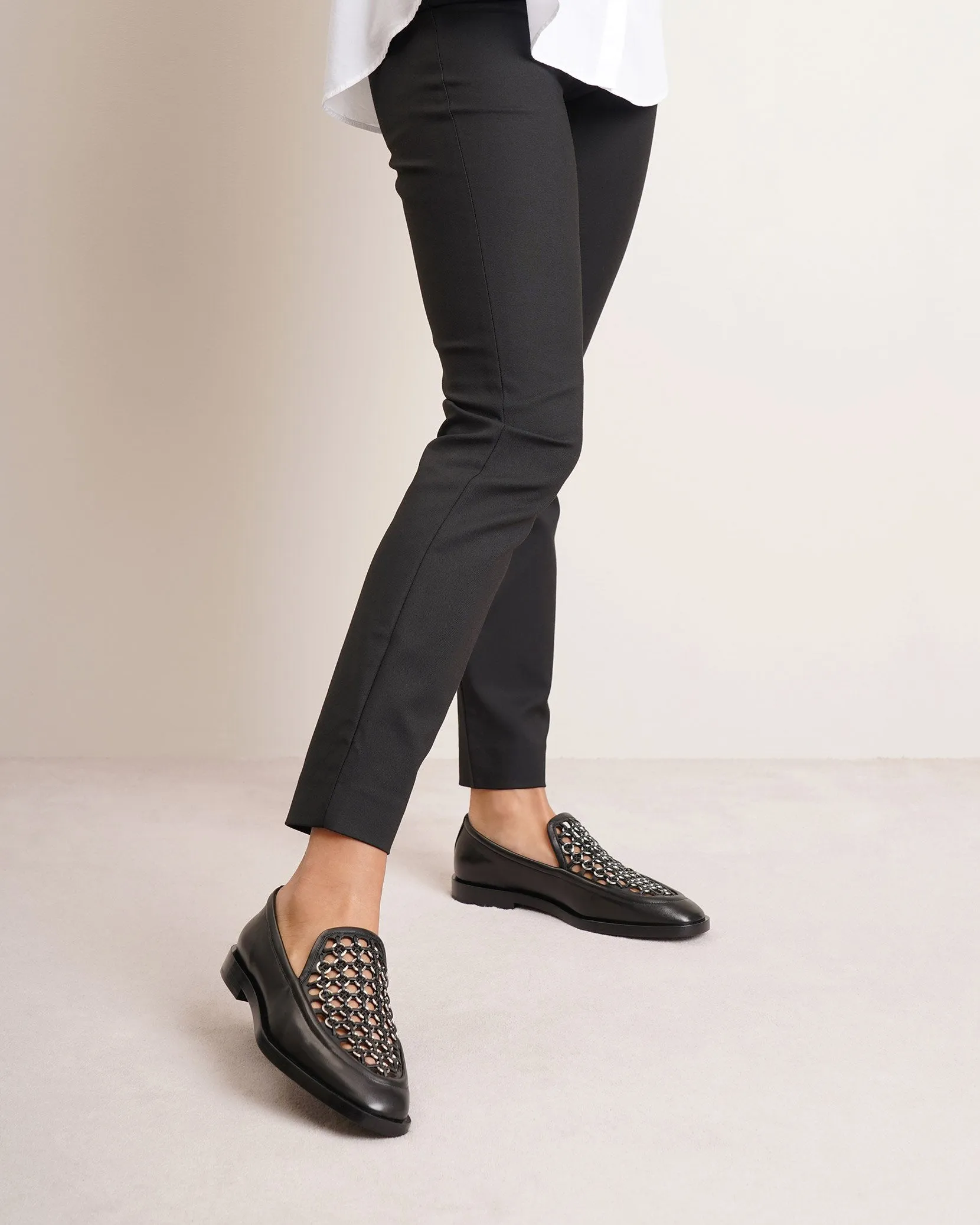 Eyelet leather moccassin flats