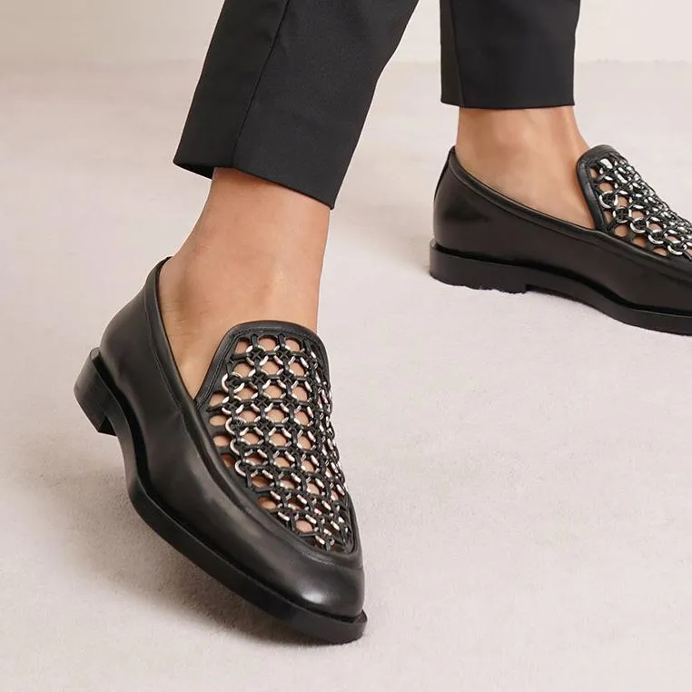 Eyelet leather moccassin flats