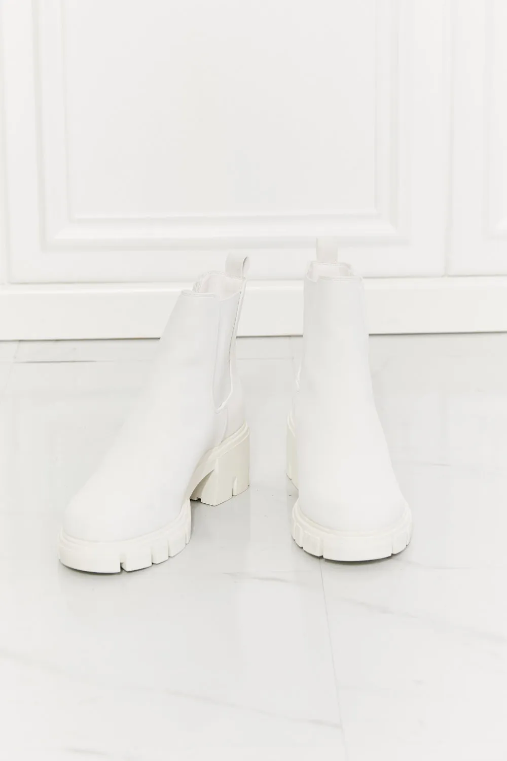 Step Up Your Game: MMShoes Work For It Matte Lug Sole Chelsea Boots