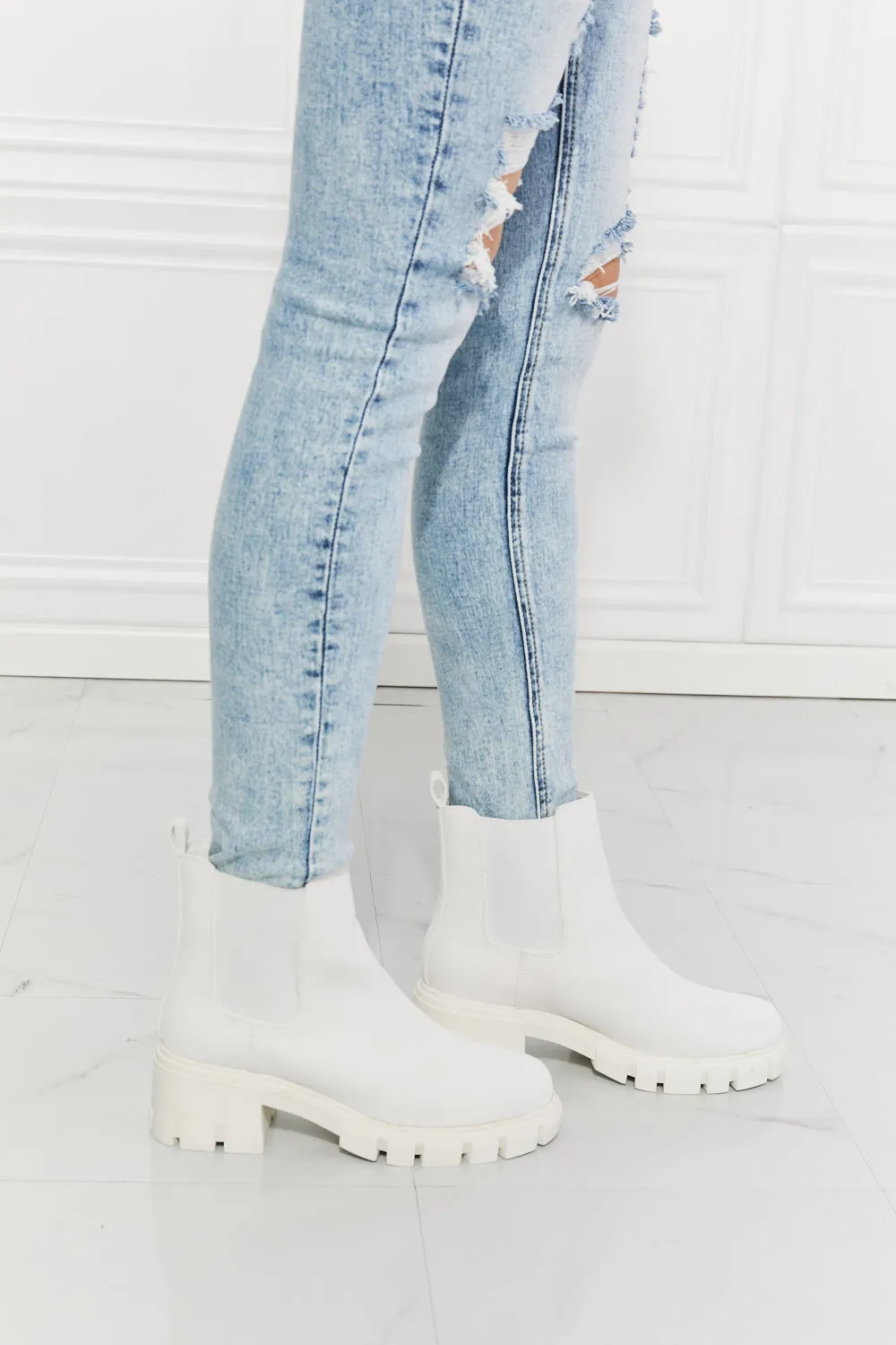 Step Up Your Game: MMShoes Work For It Matte Lug Sole Chelsea Boots