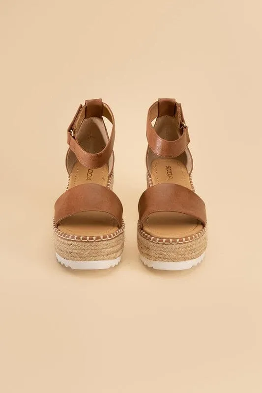 TUCKIN-S Platform Sandals