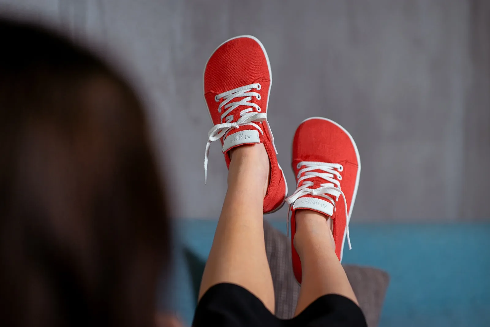 Women's Vida Hemp Comfort red sneakers